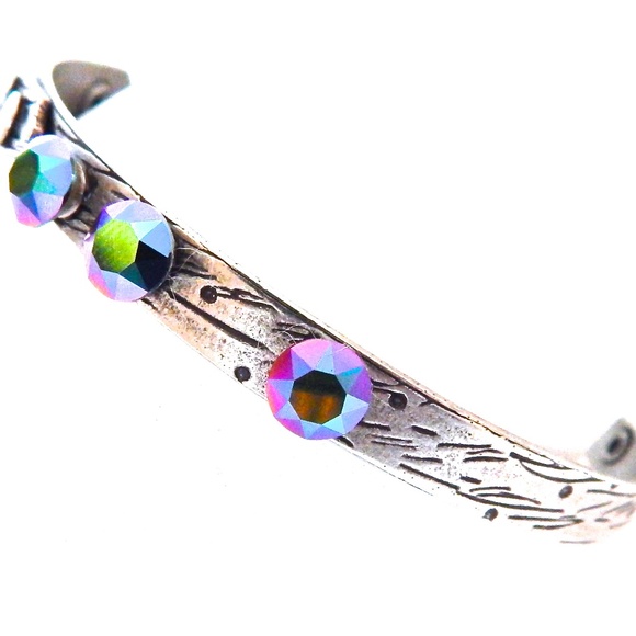 GASOLINE GLAMOUR THUNDERBIRD WILD PEACOCK BANGLE